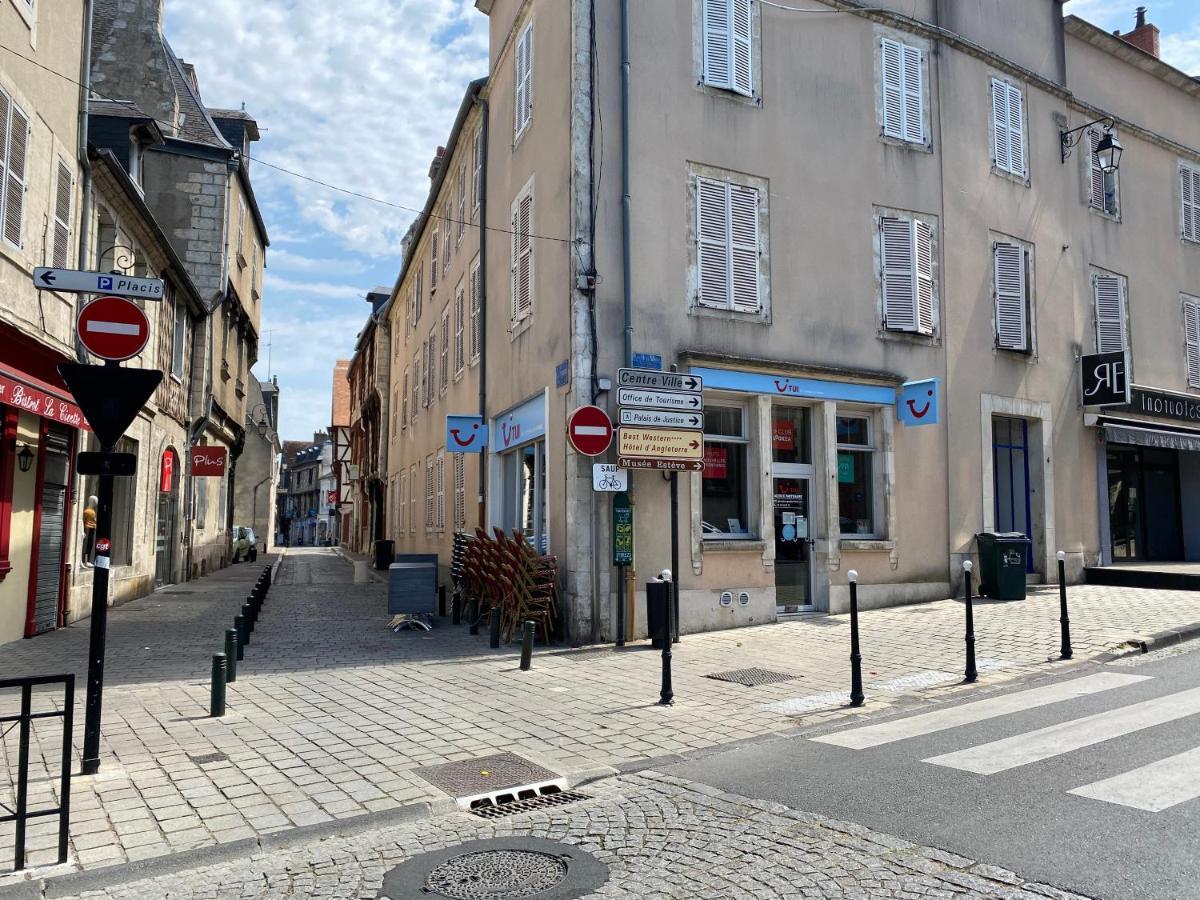 beau studio centre ville et proche gare Bourges Extérieur photo