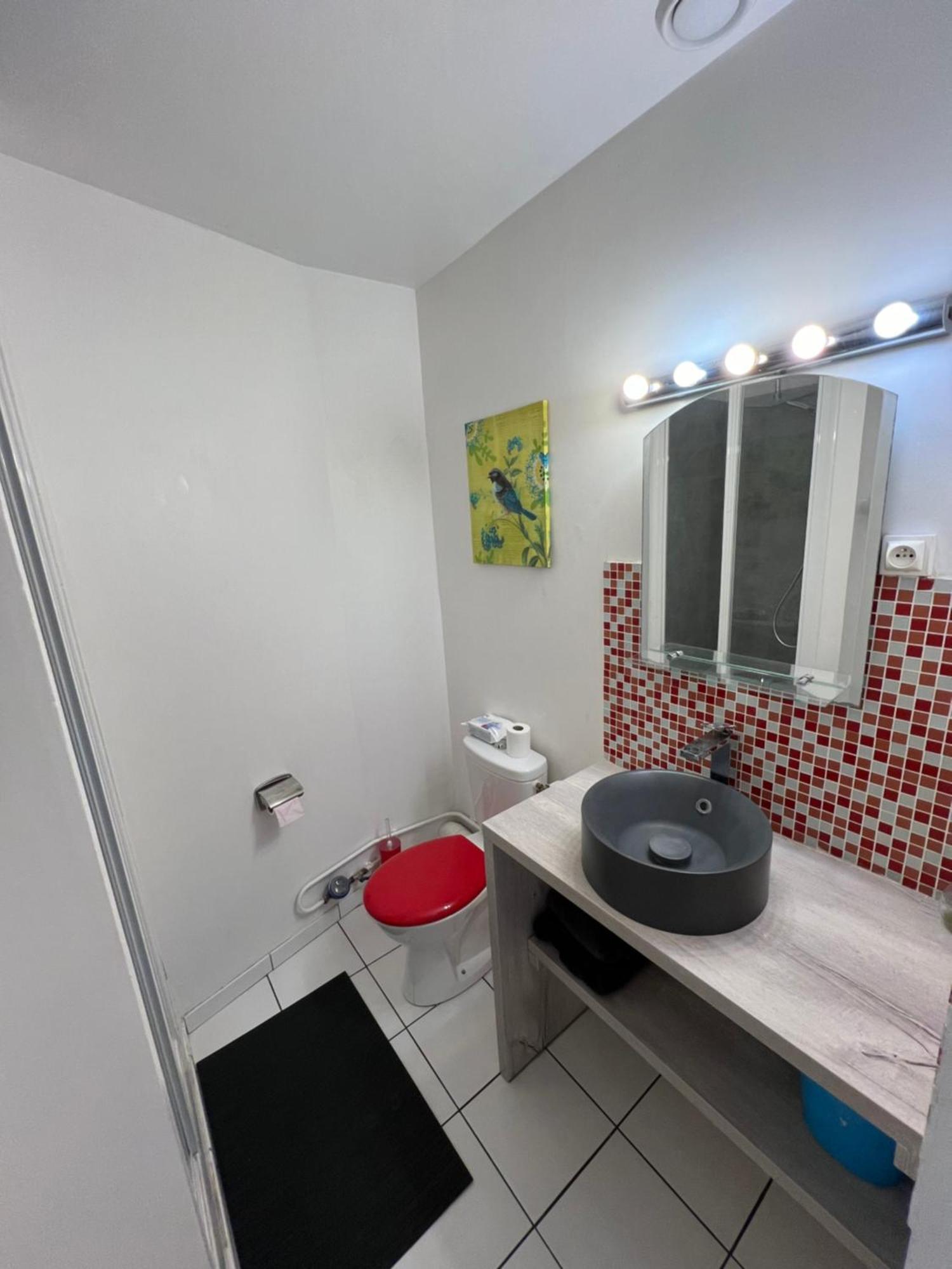 beau studio centre ville et proche gare Bourges Extérieur photo